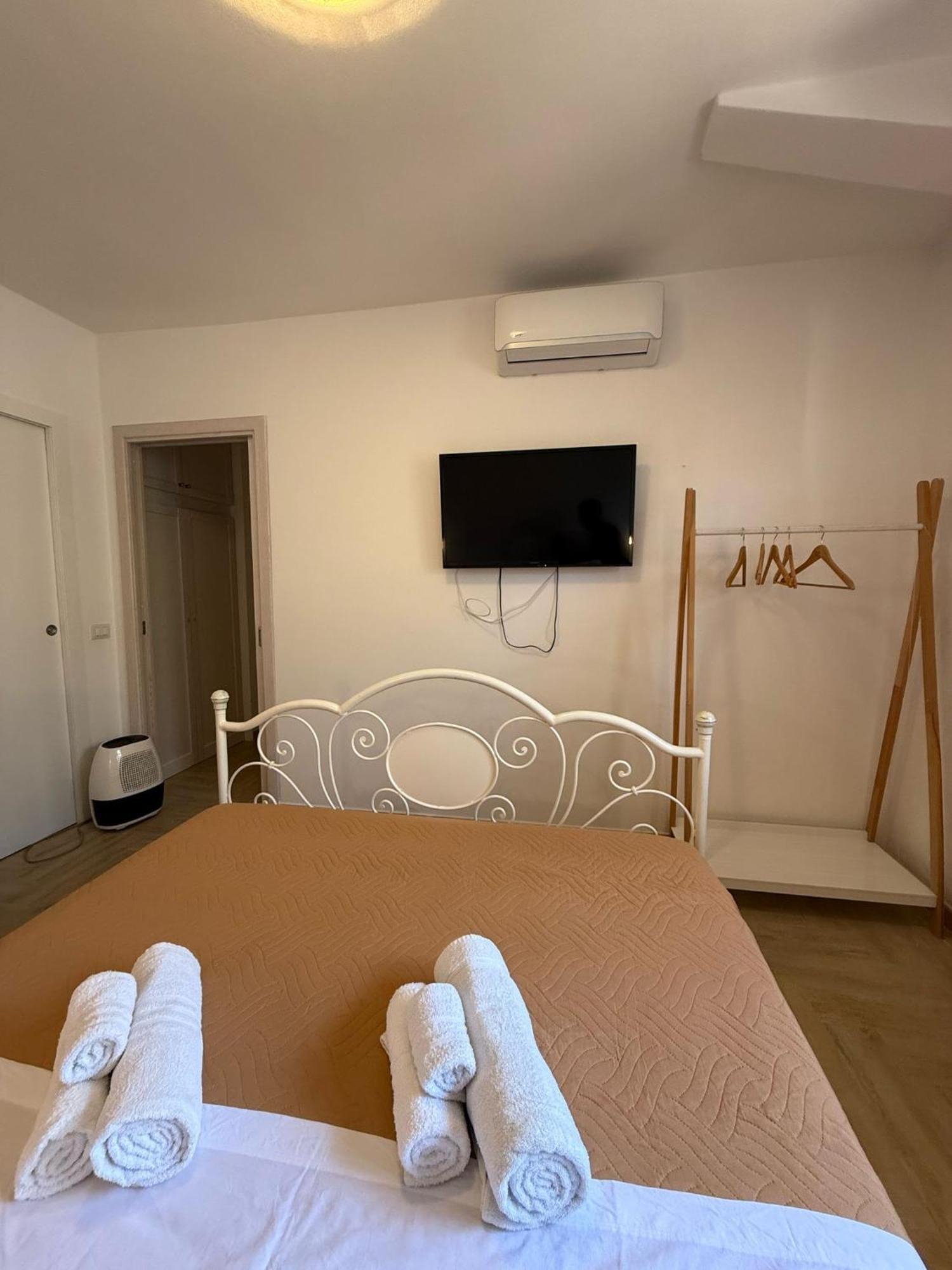 The Refuge Apartment Porto Torres Eksteriør billede
